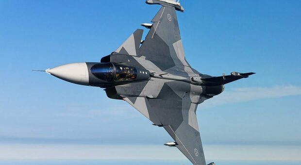 Svezia e Finlandia nella Nato, ecco i jet da combattimento che saranno determinanti per la flotta dell'Alleanza