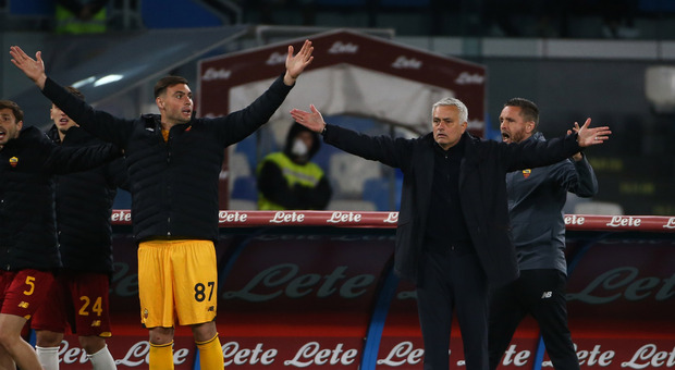 Mourinho si scaglia contro gli arbitri: dall'Udinese al Napoli, ecco tutte le accuse dello Special One