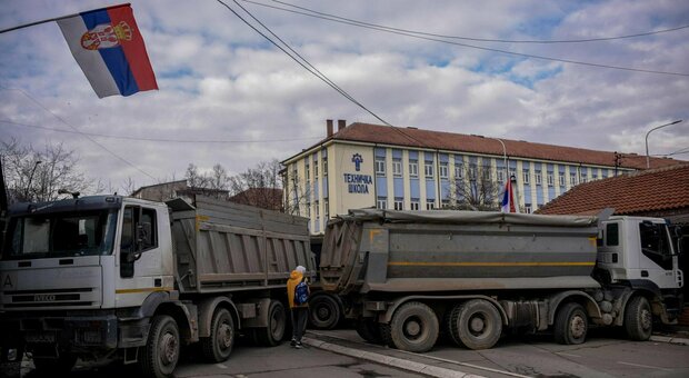 Kosovo, il ministro degli Esteri chiede aiuto a Bruxelles, Europa e Usa: «Trovare immediatamente soluzione politica»