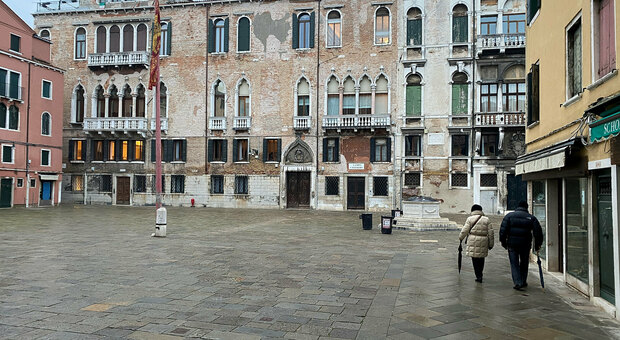 Le baby gang terrorizzano Venezia: ora si sono presi anche San Maurizio. E i residenti hanno paura di uscire