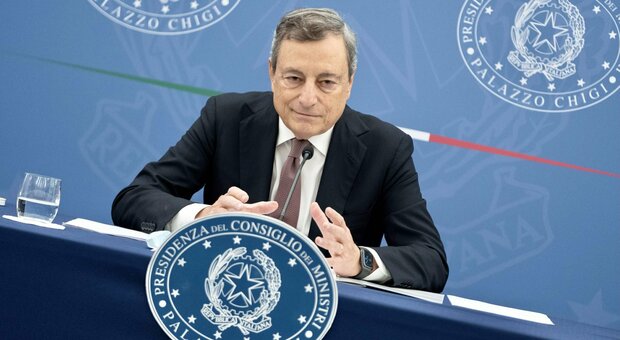 Draghi e l ipotesi Quirinale: «Il governo deve lavorare, è il Parlamento a decidere»