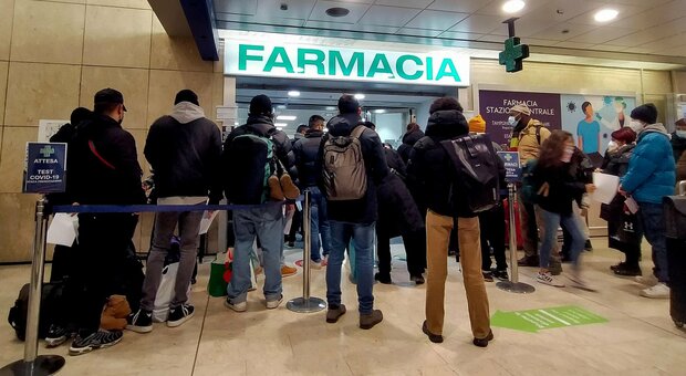 Green pass, test in farmacia: controlli dei carabinieri Nas su codici fiscali e carte d'identità