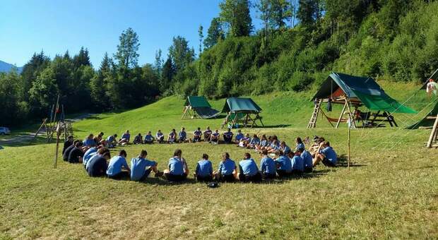 Gli scout ripartono dopo il lockdown: «Primo campo estivo senza restrizioni». Boom di partecipanti