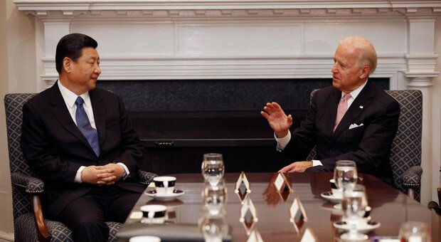 Biden sfida la Cina, cosa è il maxi piano da 600 miliardi di dollari degli Usa per fermare Pechino