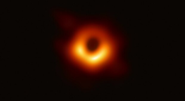Visto il primo "buco nero supermassiccio", è distante 13 miliardi di anni luce