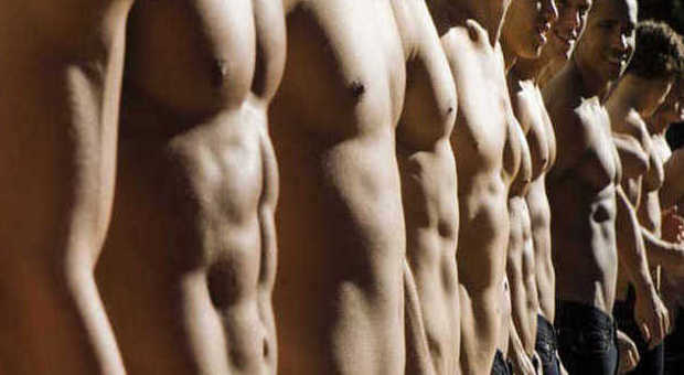 In Defence Of Topless Abercrombie Fitch Models.