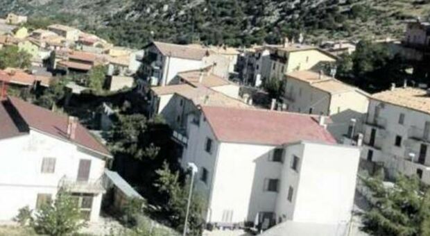 In Abruzzo la prima zona rossa dopo il lockdown: 12 positivi chiusa una frazione di Lucoli