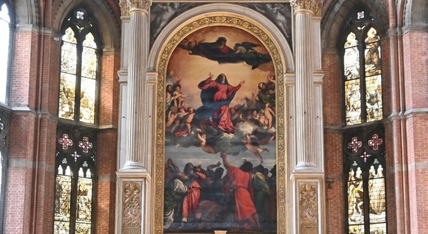 Venezia, torna a splendere l'Assunta di Tiziano: «Il restauro è costato 600mila euro»