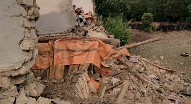 Terremoto, 250 morti in Afghanistan: epicentro in Pakistan, allarme anche in India