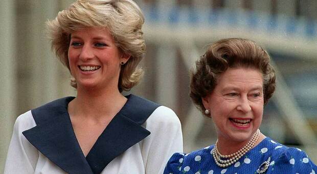 Lady Diana con la regina Elisabetta II