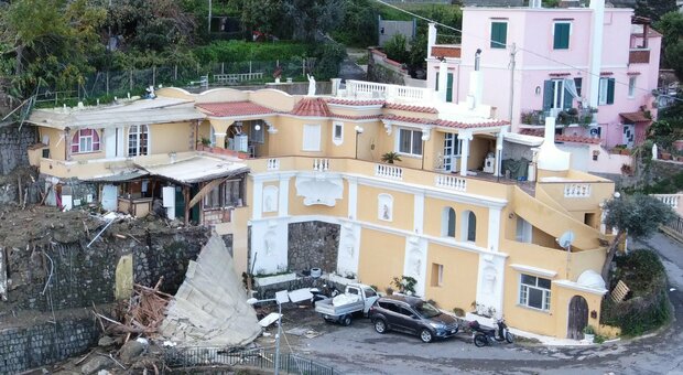 Frana a Ischia, via al piano anti-catastrofi: «Era bloccato da sei anni»