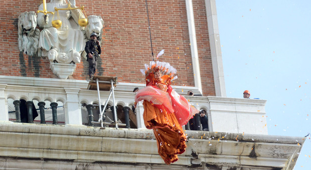 Venezia, Carnevale 2023: addio volo dell'Angelo in piazza San Marco. Tutte le novità