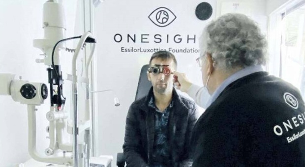 Visite oculistiche e occhiali gratis per 700 persone, PalaLuxottica diventa ambulatorio