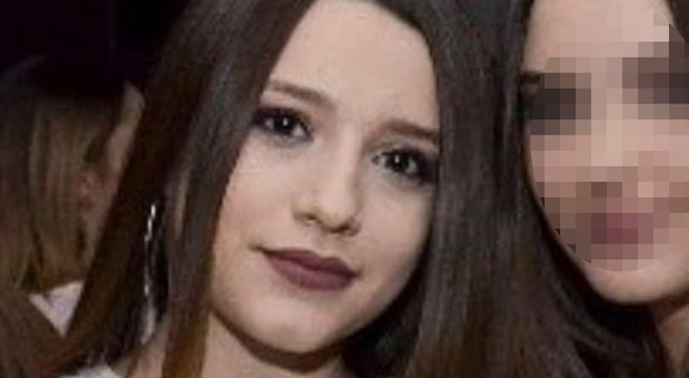 Alice Antonelli la ragazza di 16 anni morta nello schianto dello scooter contro un semaforo
