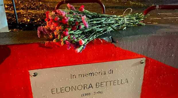 Rubati i fiori sul muretto in ricordo di Eleonora Bettella
