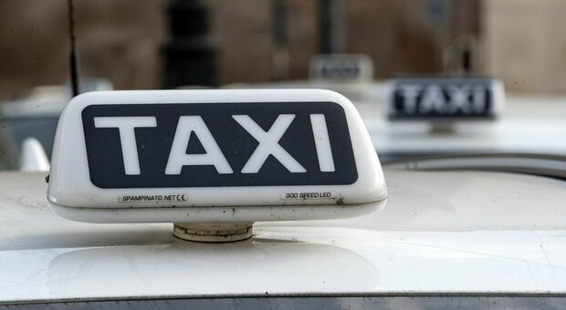 Taxi, sciopero generale mercoledì 24 novembre: tutti fermi e corteo a Roma contro le liberalizzazioni