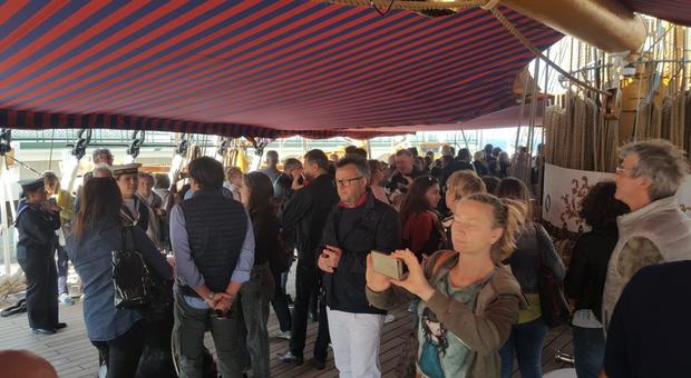 Tutti "pazzi" per la nave Vespucci: quasi 10mila visitatori in due giorni