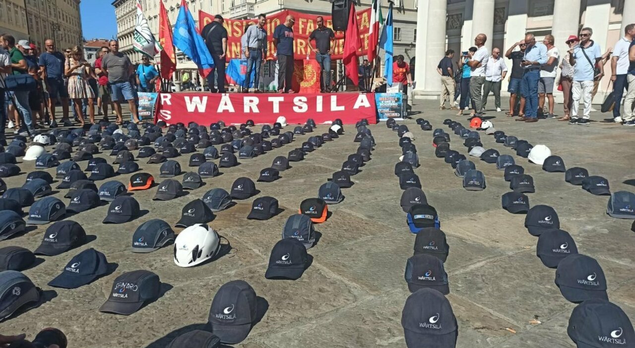 Wartsila, presidio in centro contro la chiusura: «Abbiamo bisogno della vostra solidarietà»