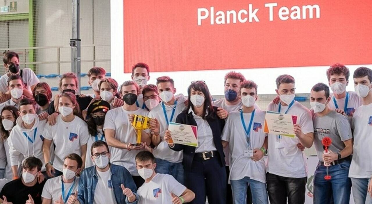 Max Planck High School won the National Science and Robotics Championship