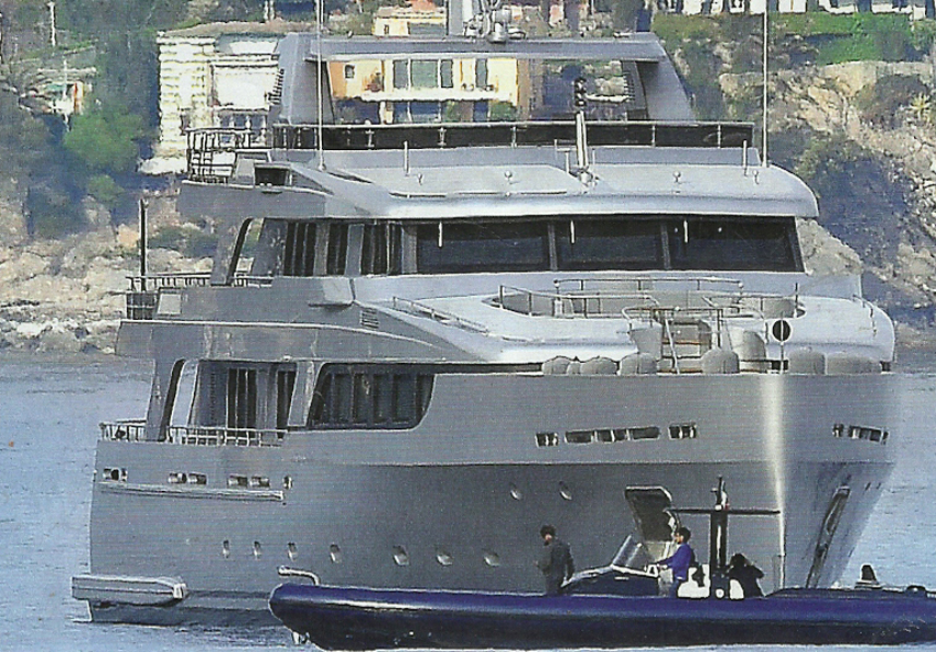 piersilvio berlusconi yacht